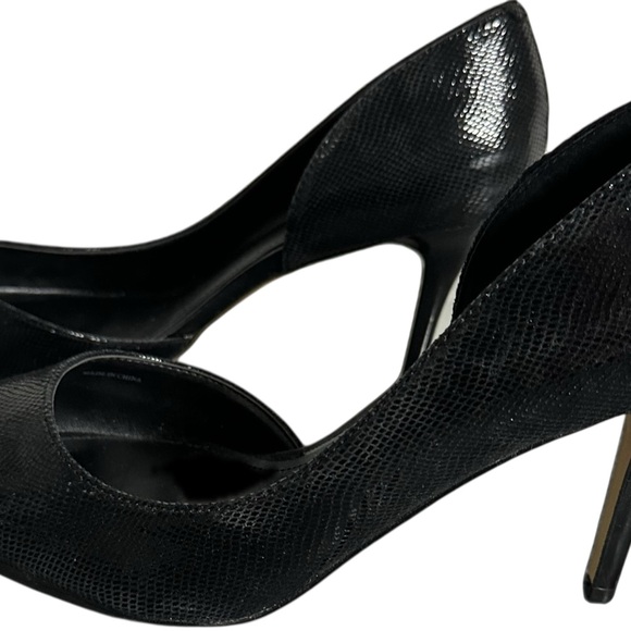 White House, Black market Black Pointed Toe Women's Shoes - Picture 6 of 7